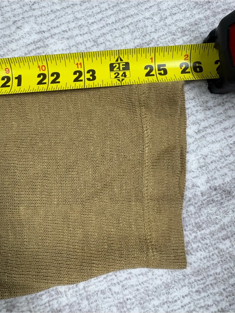 Banana Republic 100% Linen Sweater Men’s L Midweight Light Brown Crew Neck